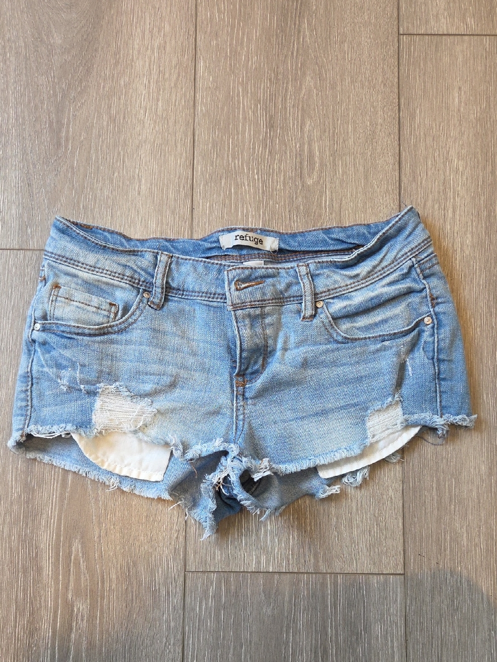 refuge Light Blue Distressed Denim Cutoff Shorts - Size 0